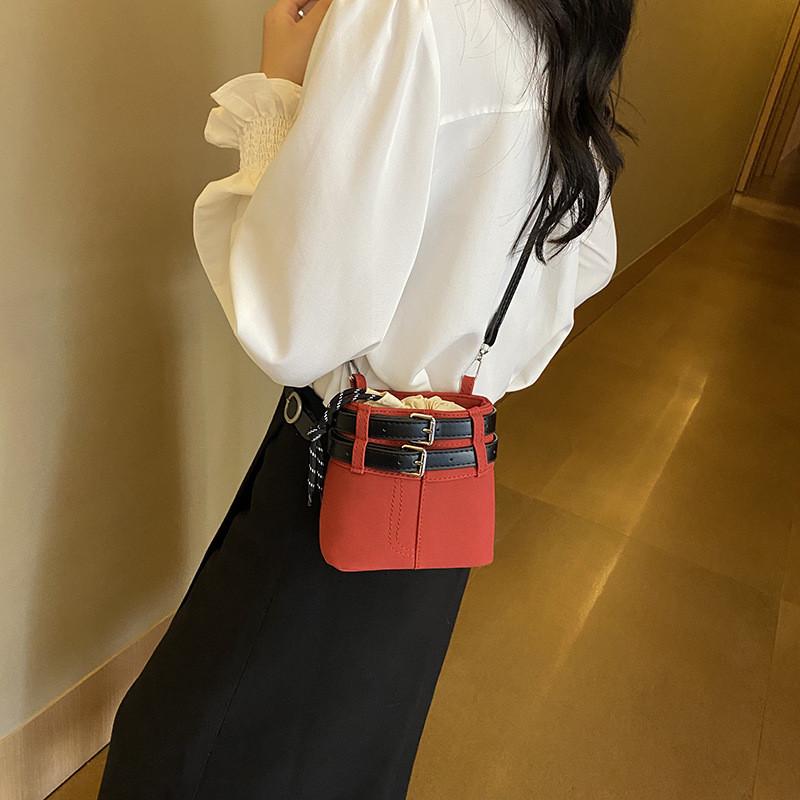 IELGY Hand-Carry Contrast Color Drawstring Bucket Bag Niche Retro Fashion One-Shoulder Messenger