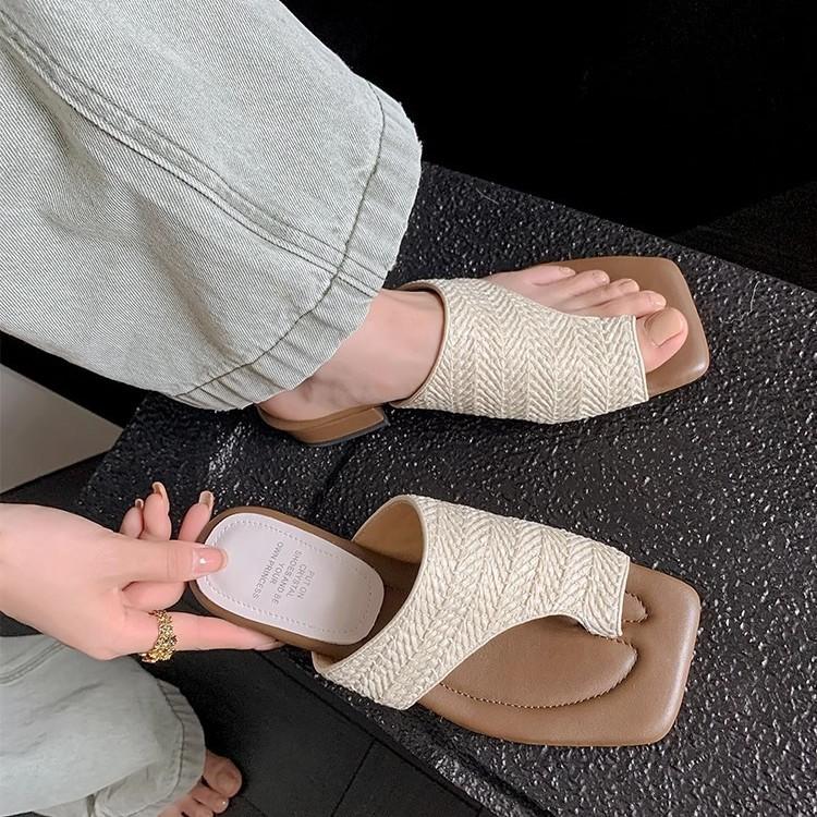 French retro vacation style woven toe cool slippers women's summer wear niche high heel thick heel set toe slippers