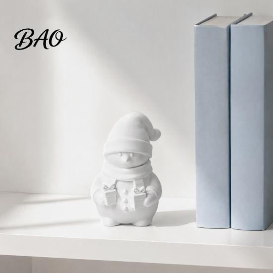 DIY Blank White Decorations 3D Printed Snowman Figurine Holding Gift Boxes, Paintable Christmas Hand Painted Box Decor Ornament, Cute Winter