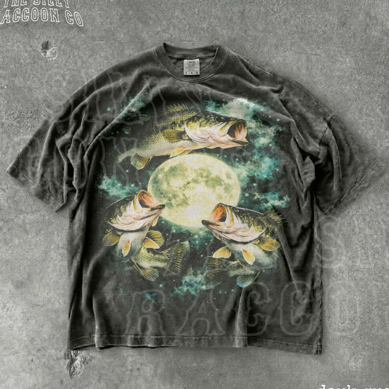 Three Bass Moon Fishing Shirt Vintage Largemouth Bass Tee Night Angler Gift Retro Outdoor Lake Life T Shirt for Men Women S