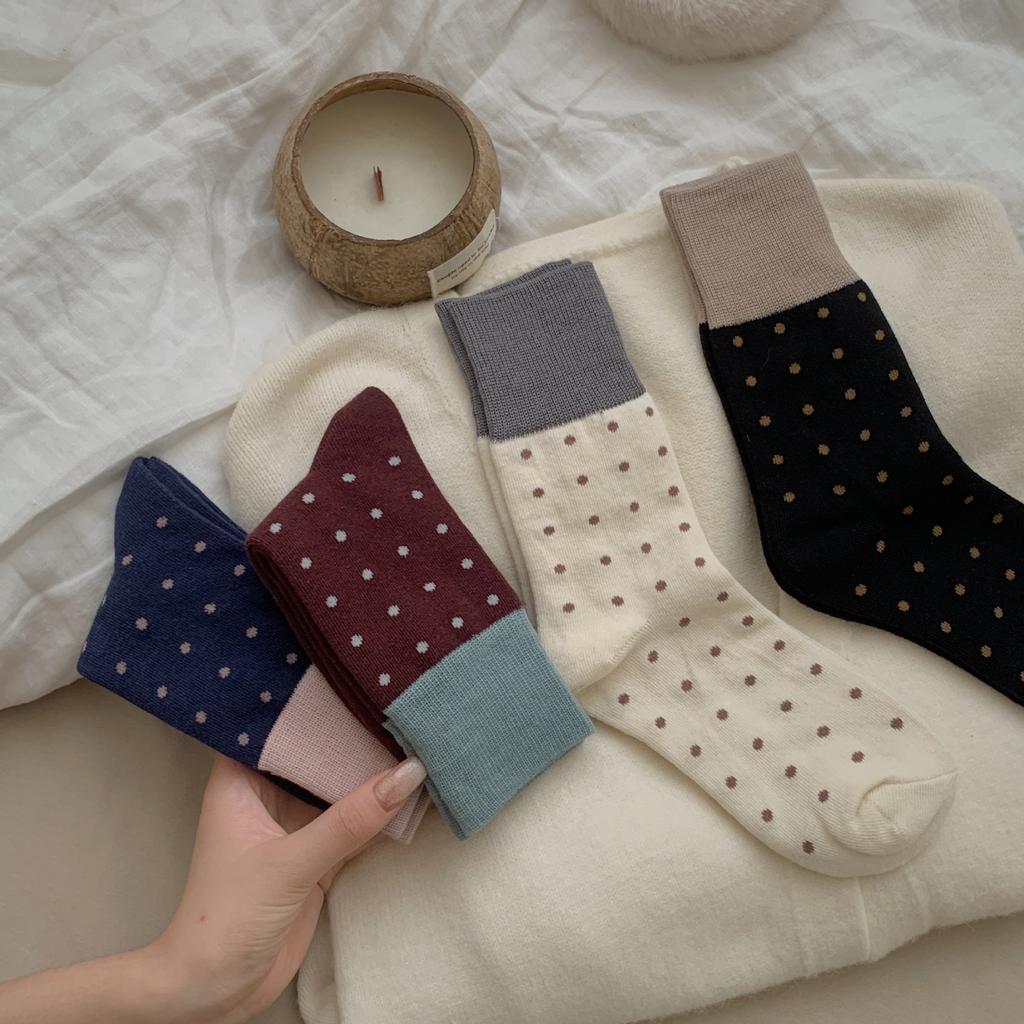 Female Autumn and Winter New Products All Match Polka Dot in The Tube Pile Socks