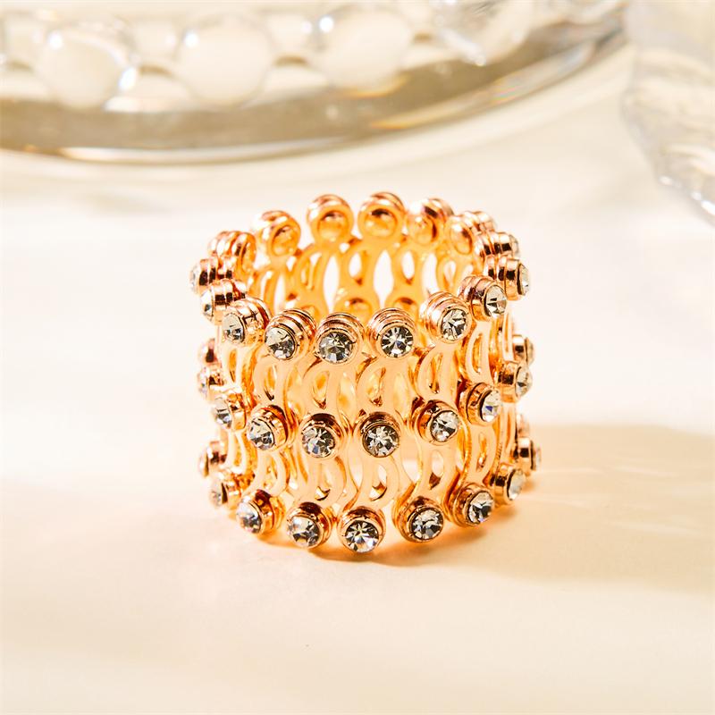 Unique Design Magic 2 in 1 Folding Retractable Ring Bracelet Shiny Rhinestone Multilayer Twist Rings for Women Creative Jewelry