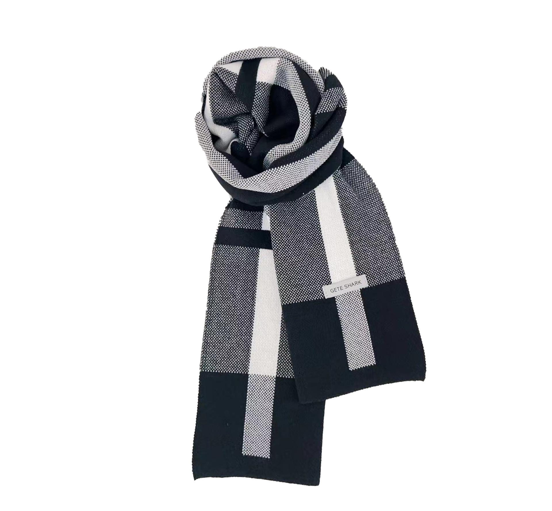 

Men s Autumn/Winter Plaid Scarf: Warm Korean-Style Versatile Snood for Students and Youth чёрный