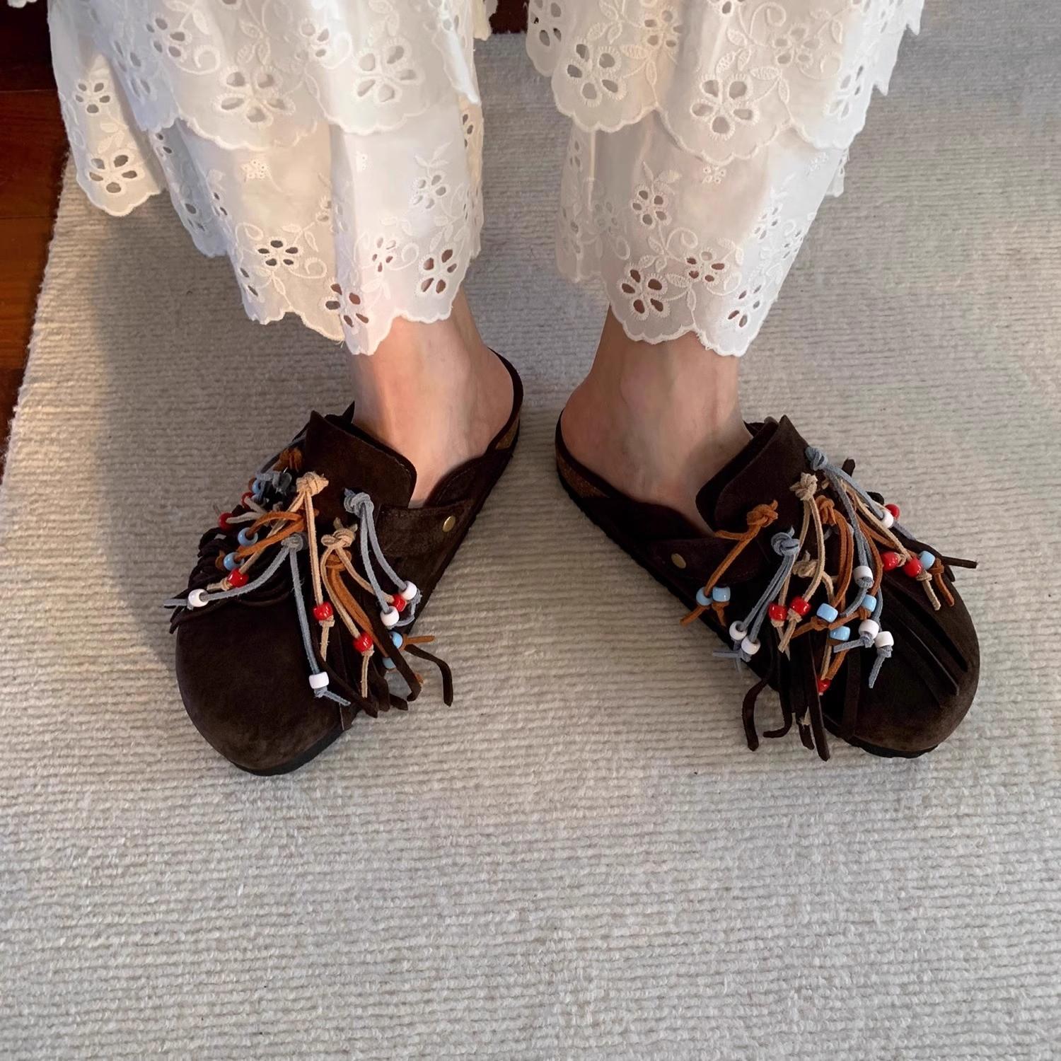 

Модные повседневные модные домашние тапочки женские с толстым каблуком, разноцветные кисточки, универсальные туфли женские лаконичные дизайнерские современные тапочки Newstyle 40 коричневый