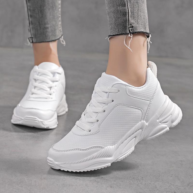 Soft-soled ultra-light casual sports shoes, new autumn and winter leather shoes, spring and autumn student lightweight dad shoes