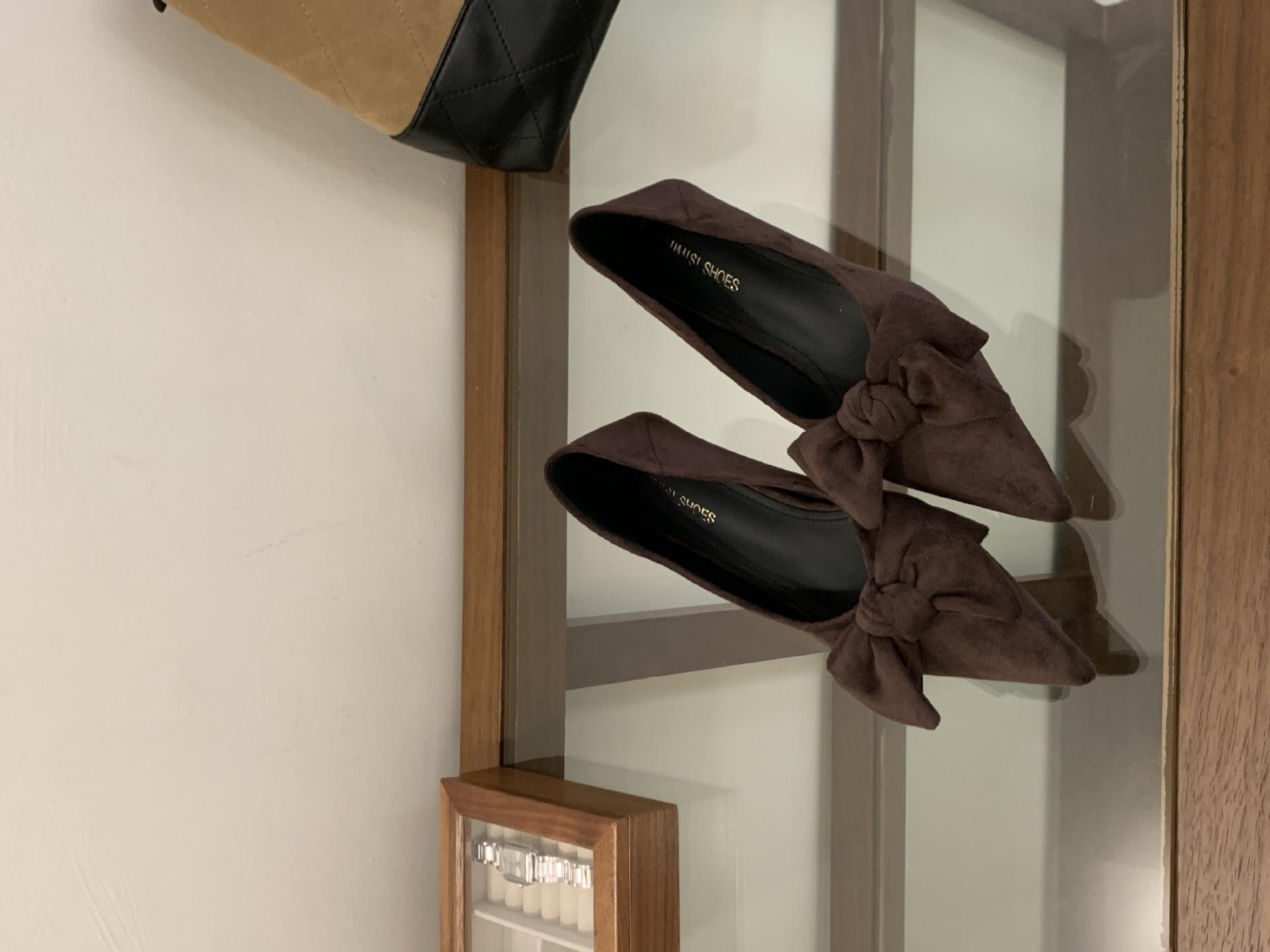 

2025 autumn new pointed suede bow retro low-heeled shoes women s fashion thick-heeled commuter shoes 39 кофейный