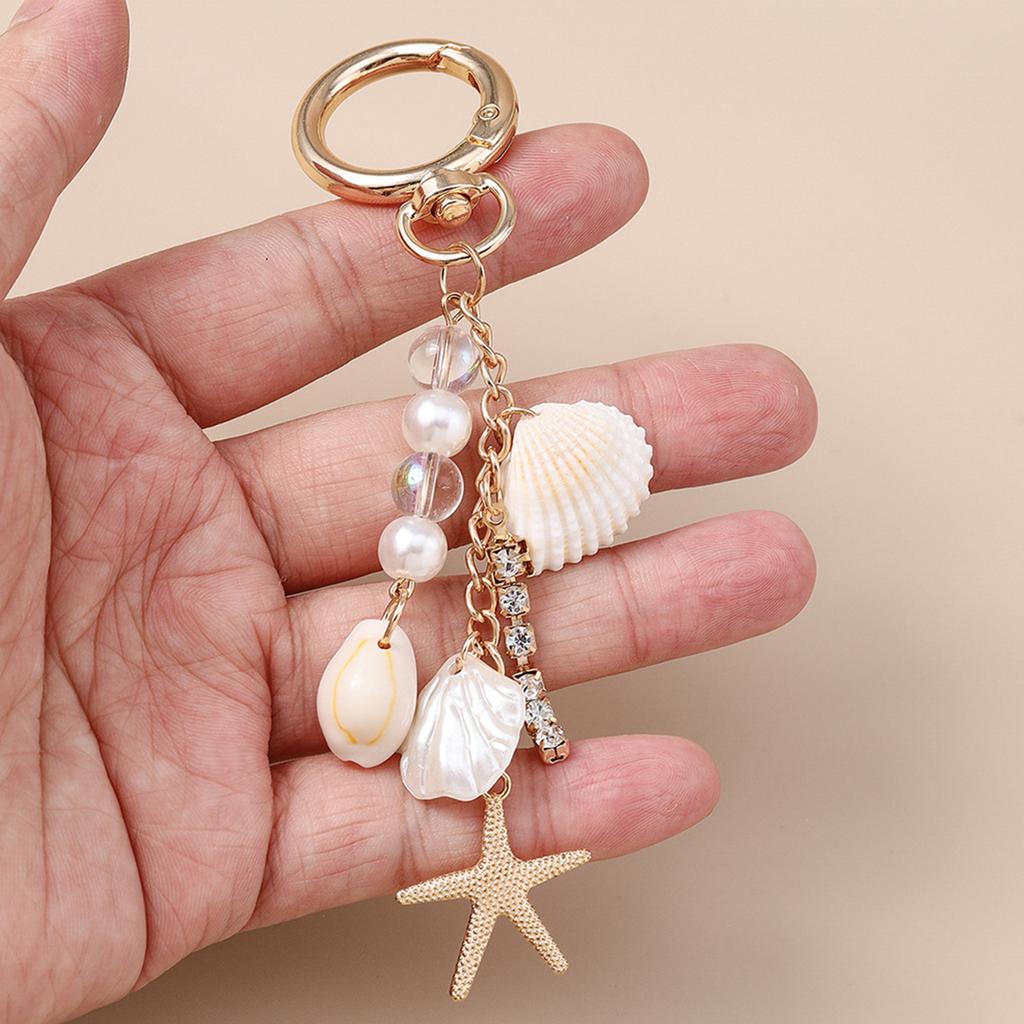 Elegant Seashell Pearl Keychain For Women Stylish Beach Key Chain Accessory With Starfish Seahorse Charm for Women