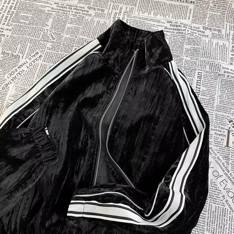 Jesienna Stylowa Bluza w Paski ze Złotego Weluru Dwuczęściowy Sportowy Garnitur dla Par dla Mężczyzn