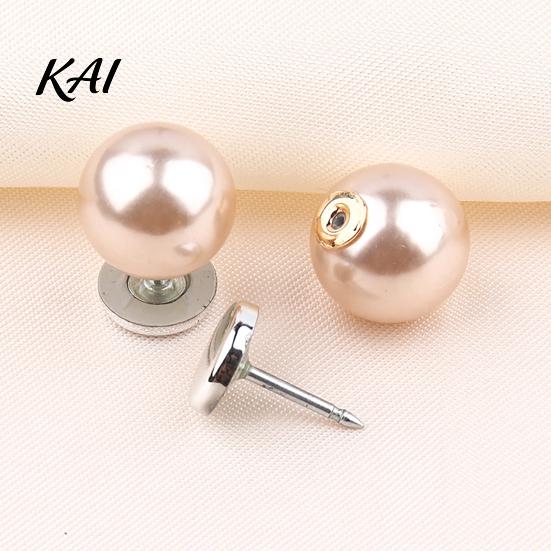 Decorative Pearl Embellishments 5Pcs Fake Buttons for Clothing, Removable Brooch Pins, No Clothes Fixing Clips Necklines Sew Safety Pins Shirt