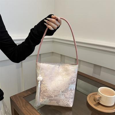 Fashionable Chinese Embroidery Shoulder Bag New Chinese Style Floral Tote Bag Hanfu Bucket Handbag Trendy Designer Travel Wallet