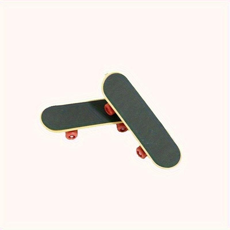 Bird Parrot Intelligence Toys Mini Training Skateboard Parakeet Growth Toy