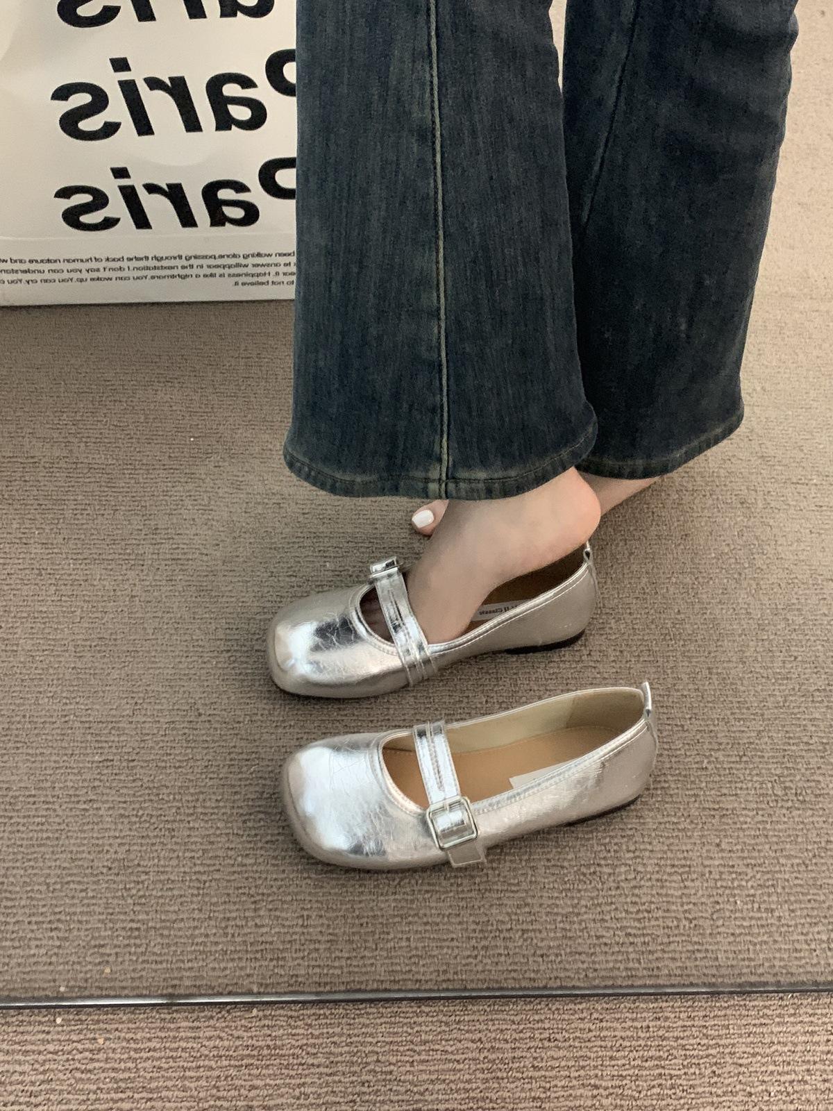 

Нежный вечерний крем Желтые туфли Мэри Джейн Одиночные Женские Весна и Осень Мягкая подошва Балетный наряд Юбка Туфли для бабушки 40 серебряный