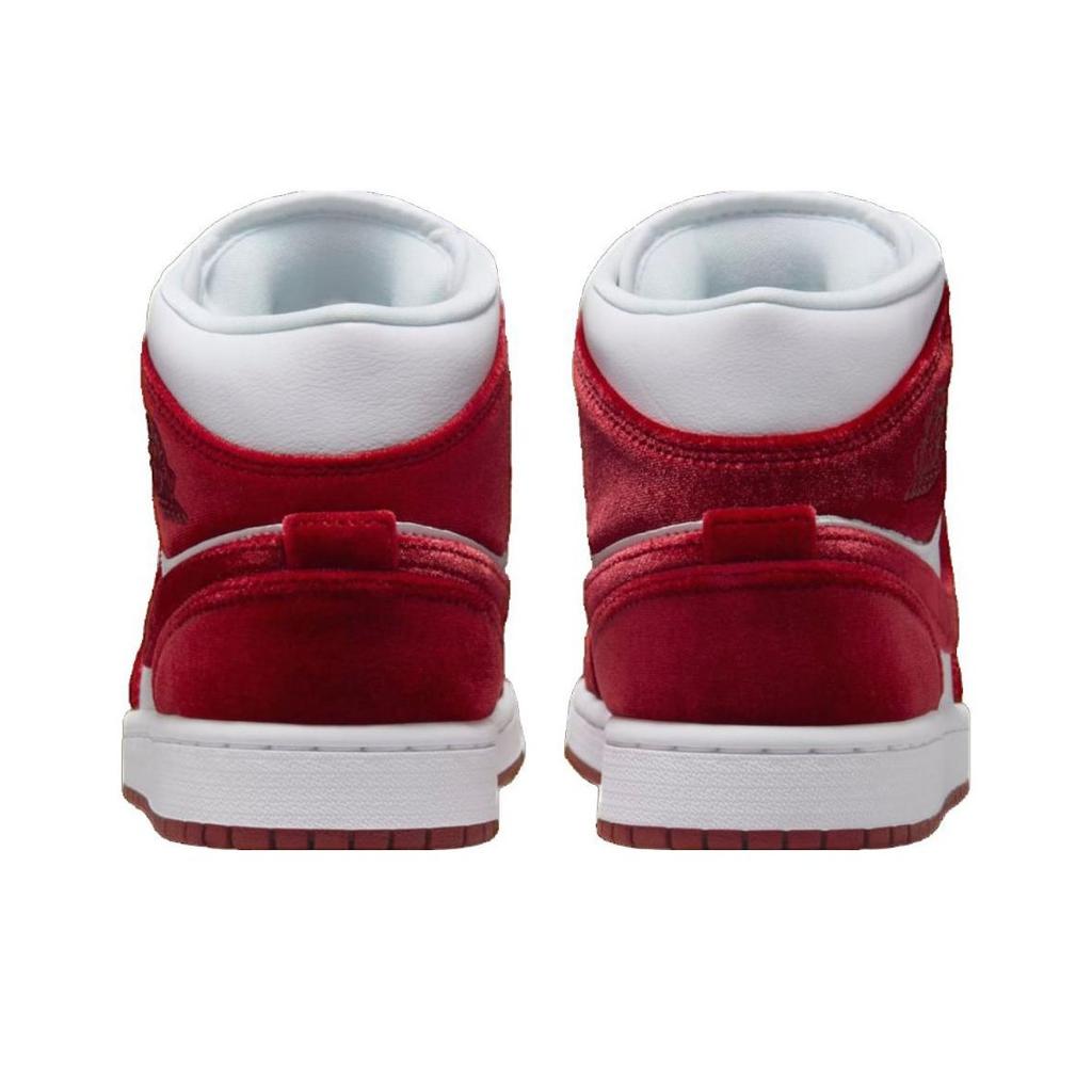 Dámské tenisky Air Jordan 1 Mid Red Velvet Bílá Černá Týmově červená FZ3334-100