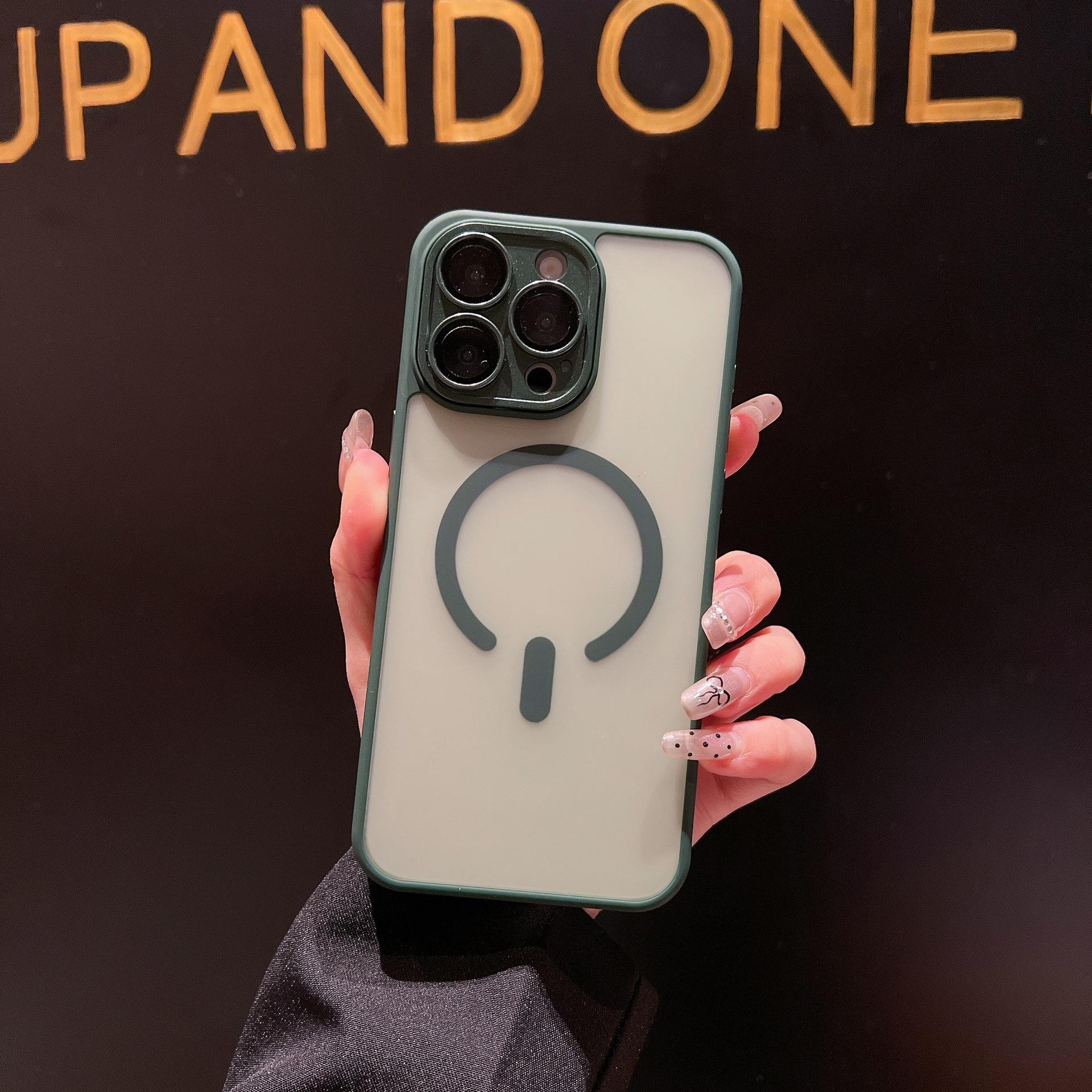 

Suitable for Apple 16 Phone Cases, Matte Skin Feel, Fine Hole Magnetic Attraction, Iphone15 Anti-drop 14promax iPhone11Promax