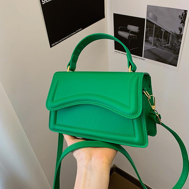 Chic Minimalist Solid Color Handbag Perfect For Early Spring Trendy Style