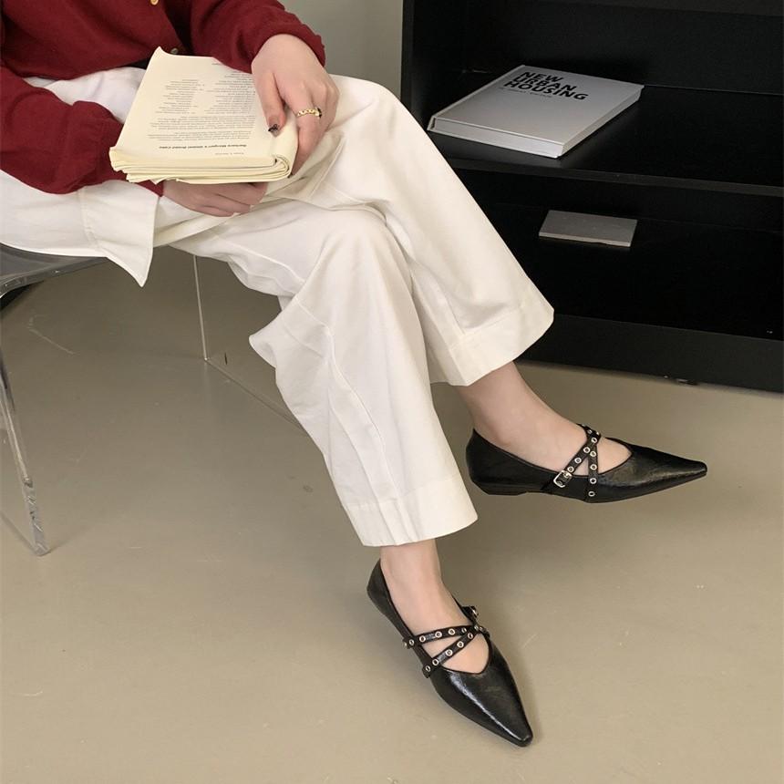 French Single Shoes 2025 New Versatile Pointed Shallow Rivets Cross Strap Flat Heel Mary Jane Shoes