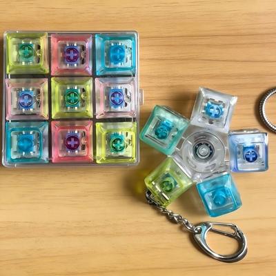 5-Button Stress Relief Keychain 9-Button Flash Pinch Toy New Luminous Keyboard Toy Stress Relief