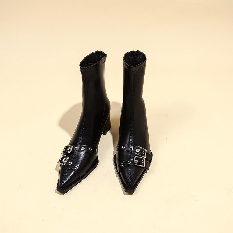 

Женские ботинки на остром толстом каблуке 2024 новые ретро с пряжкой-ремнем эластичные тонкие ботинки британские ботинки Мартин 40 чёрный