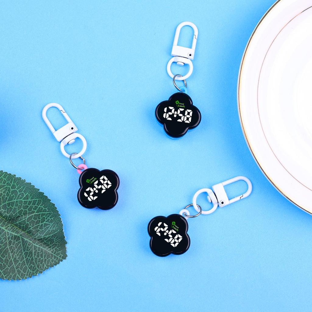 In-Stock Four-Leaf Clover Keychain Watch: Children's Backpack Pendant & Student Exam Time-Telling Electronic Watch