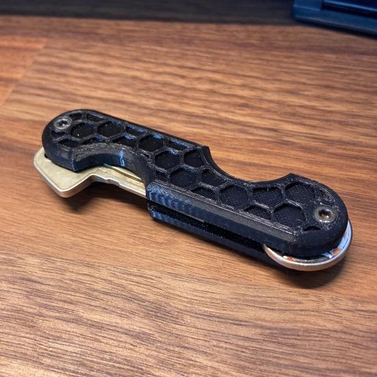 Key Holder Compact Size Lightweight Key Organizer Easy Access Car Fobs Minimalist EDC Keychains Expandable Kit