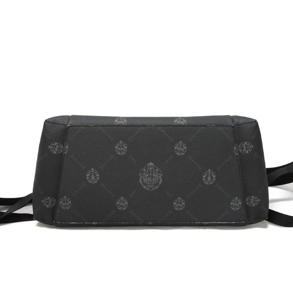 Used 11828 Hiker Daypack 7927 New Logo Emblem Signature Cocoa Brown Crest Black Made in Italy Men's from Japan AUTHENTIC