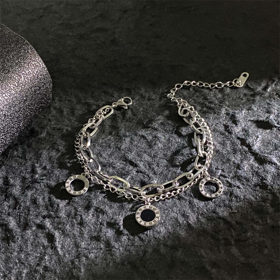 Europäischer & Amerikanischer Hip-Hop Stil Doppel-Lagen Titanarmband mit Römischen Ziffern & Kleeblatt-Anhänger