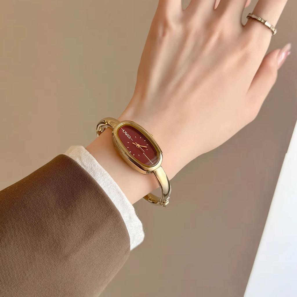 Women Watch Gold Retro Oval Quartz Wristwatch Luxury Bracelet Watches Elegant Ladies Dress Clock Daily Reloj Mujer Montre Femme