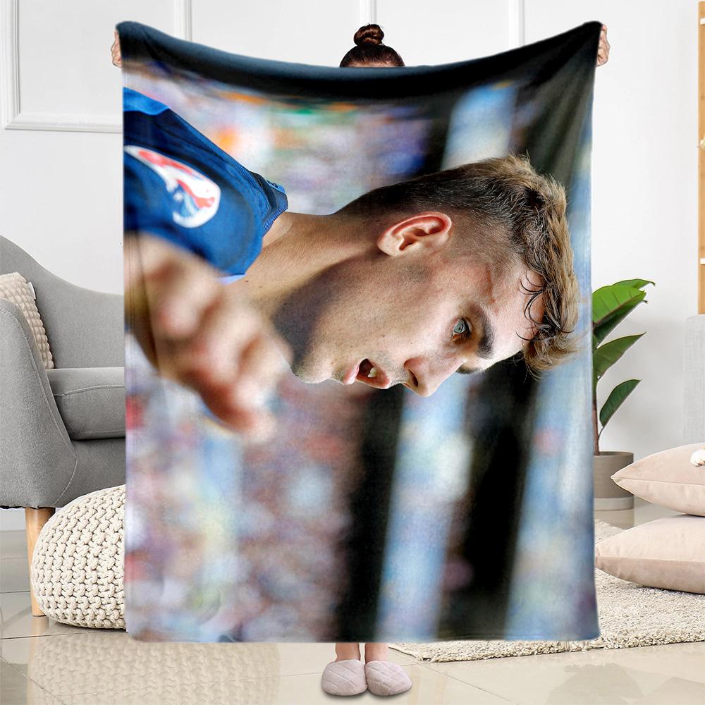 Atletico Madrid Player Blanket Soft Warm Cozy Great for Sofa Bed Office Four Seasons Multipurpose Playful Design