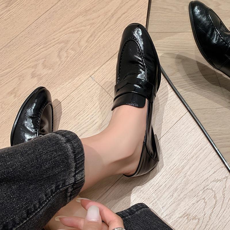 Fashion NEW Autumn/Spring Women Loafers Split Leather Shoes for Women Round Toe Low Heel Shoes Slip-on Women Pumps Comfort Daily Shoes