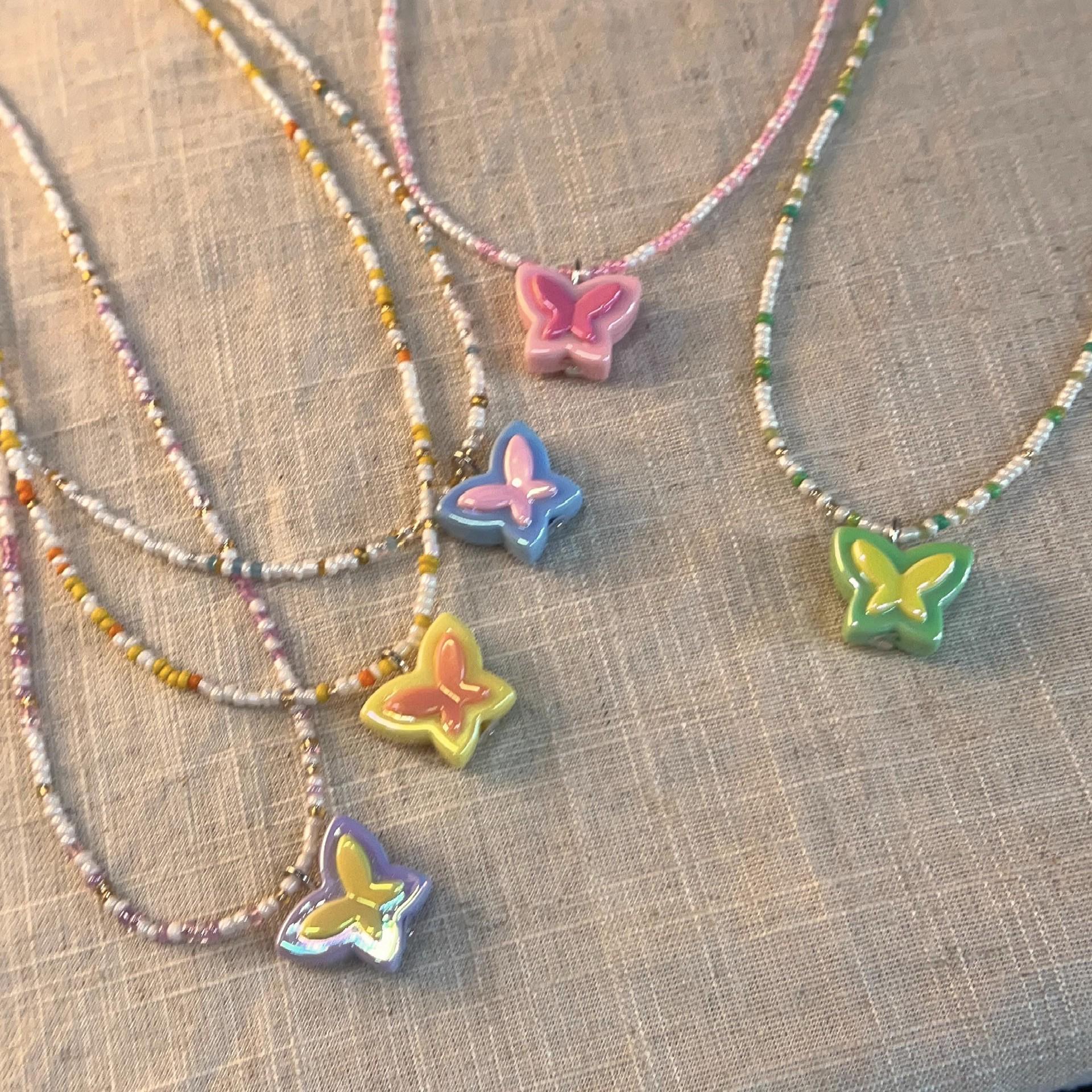 

Trendy Colorful Beaded Necklace - Sweet Girly Style with Flowers & Butterflies, Versatile Clavicle Necklace for Women