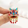 Brooch Sparkling Rhinestones Inlaid Waking Lion Design Pin Glossy Fade-Resistant Finish Coats Sweaters Scarves