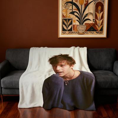 Singer Malcolm Todd Blanket Super Warm Comfortable Plush Throw Blanket Child Home Sofa Bedroom Gift