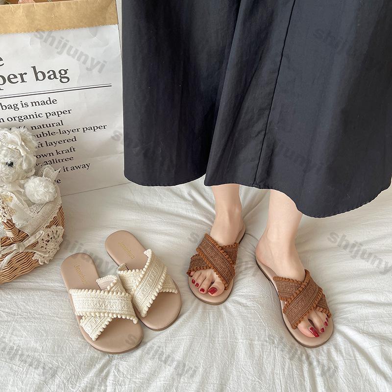 2025 New Bohemian Women's Beach Slippers Lightweight Comfortable Fashionable Flat Casual Shoes Outdoor Slip On One Word Sandal