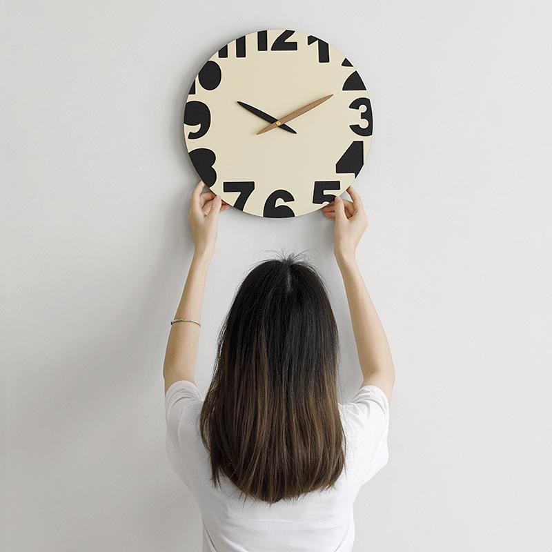 Modern Wall Clocks Wood Minimalist Elegant Aesthetic Clocks Unusual Stylish Watch Home Living Room Wall Decoration Ornaments