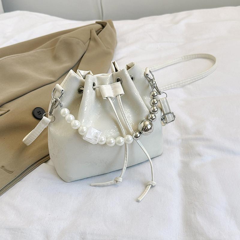 Fashionable 2024 Street Style Pu Chain Bucket Bag For Women With Quilted Stitching