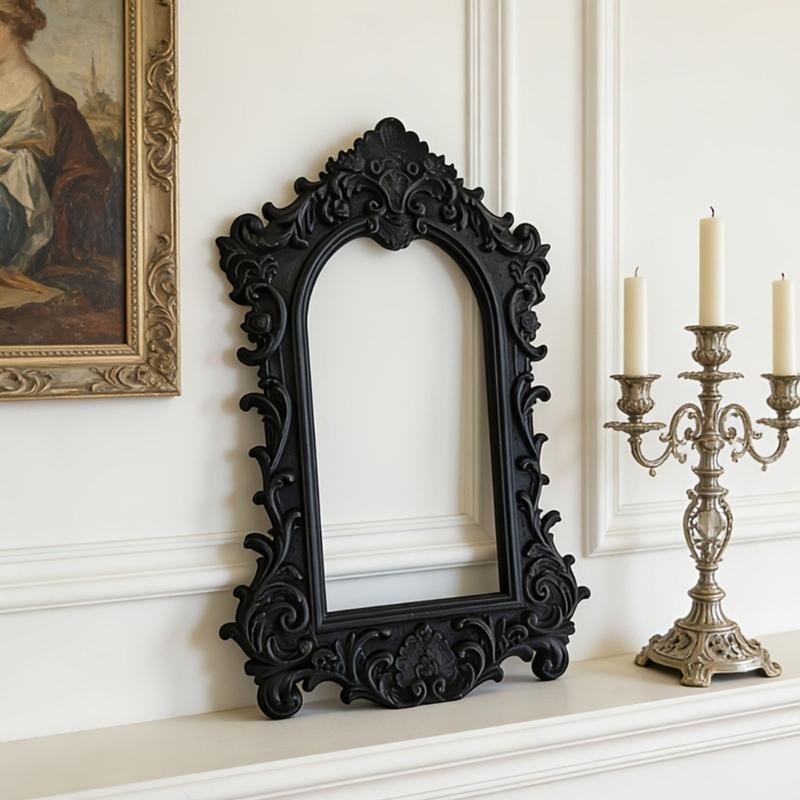 Artistic Carved Miniature Photo Frames For DIY Dollhouses Decors And Craft Projects