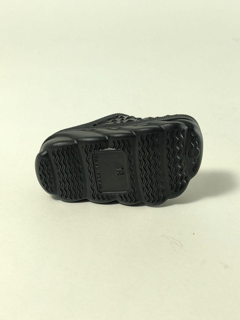 Summer 2025 Cartoon Kids' Clogs - Lightweight, Cute, Indoor/Outdoor Footwear