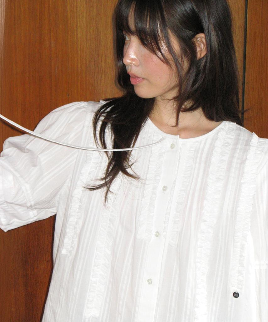 RONRON Lace Ruffle Blouse Ivory