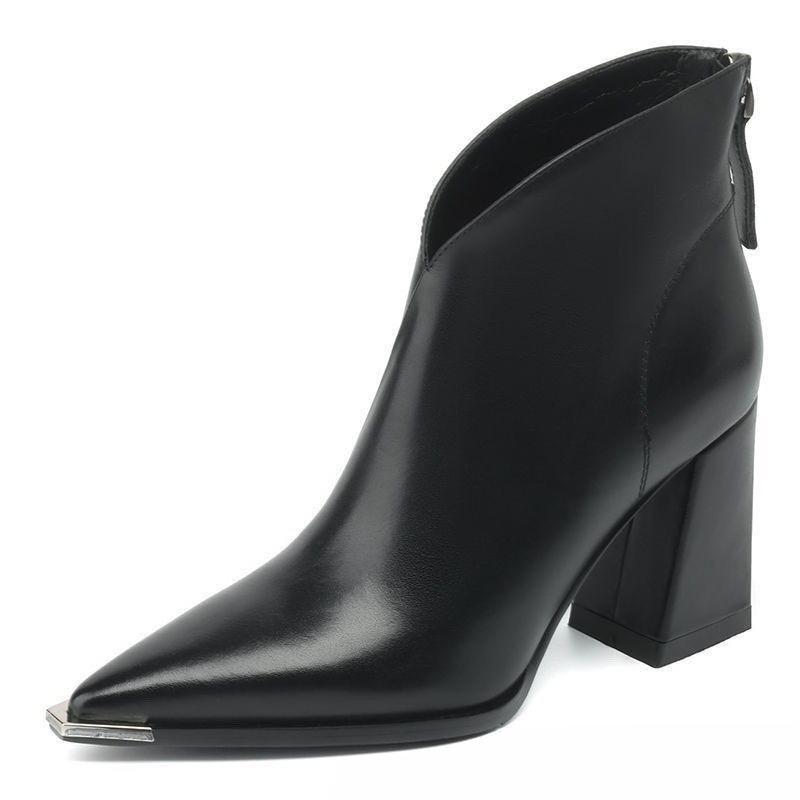 New Style Shoes: Pointed-toe Shoes, Thick High-heeled Ankle Boots, Women's Autumn and Winter Fleece Shoes, Ankle Boots