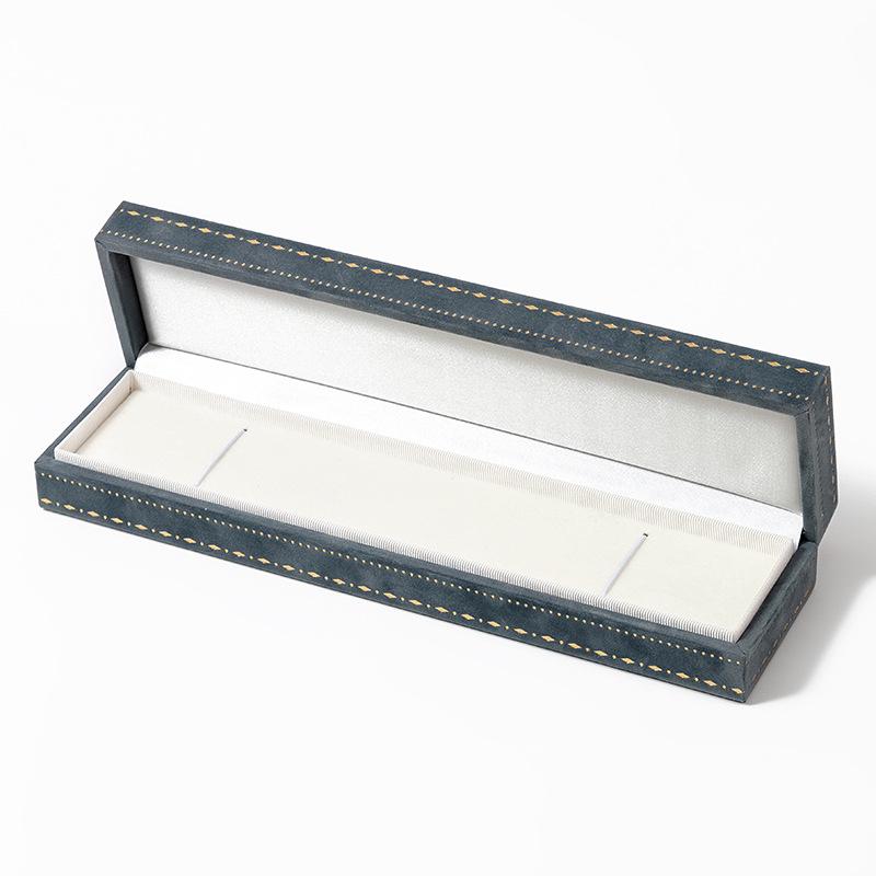 Luxurious Velvet Jewelry Box with Thickened Right-Angle Convex Edges for Rings, Pendants, and Bracelets