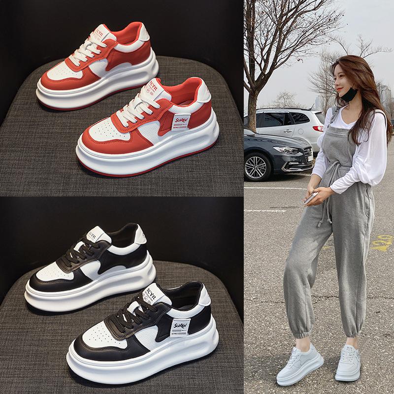 Leather Surface Thick Sole Inner Height Increase White Shoes Women's 2025 New Versatile Sports Leisure Fashion Classic Student Board Shoes