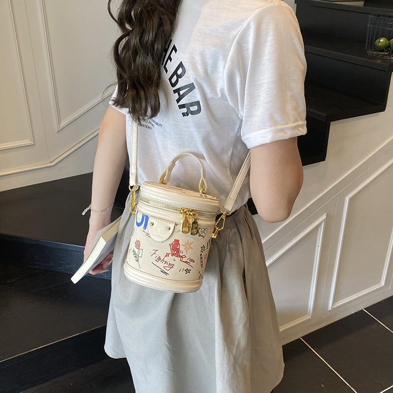 High sense niche mini bag women's summer new fashion messenger bag portable bucket bag