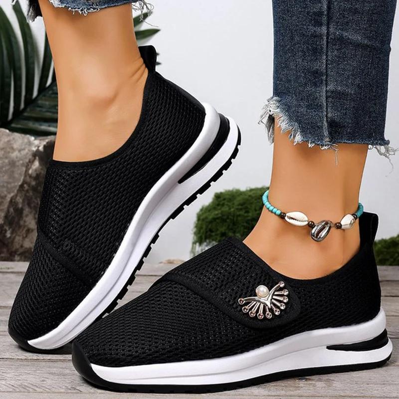 

Fashion Breathable Air Mesh Sports Shoes Women Spring Autumn Comfortable Low-Top Vulcanized Shoes Woman Casual Pearl Sneakers for Women 43 чёрный