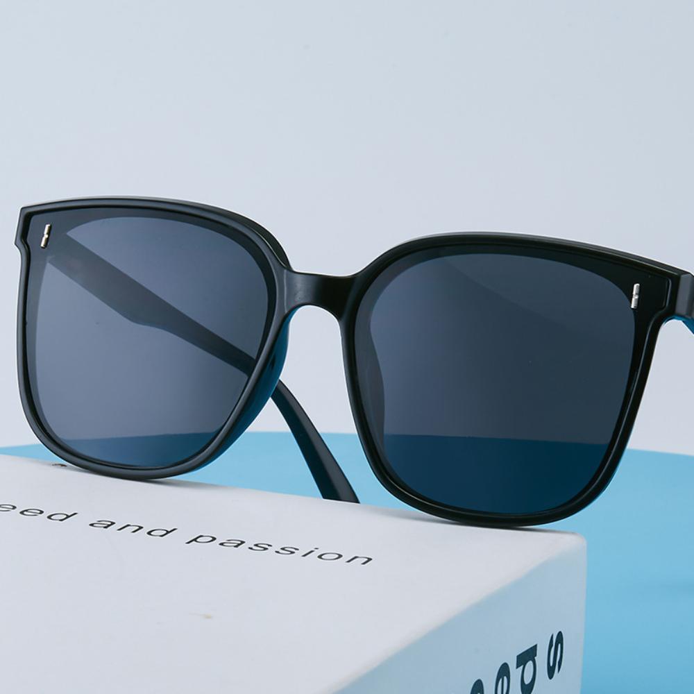 

Новые очки солнцезащитные очки мужские и женские солнцезащитные очки Интернет-знаменитость прямая трансляция с теми же модными очками вертикальные рисовые гвозди