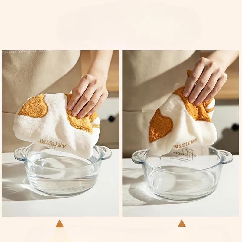1Pcs Cute Cat Hanging Towel Kitchen Hand Towel Bathroom Soft Absorbent Handkerchief Wipe Towel Cartoon Kids Towels