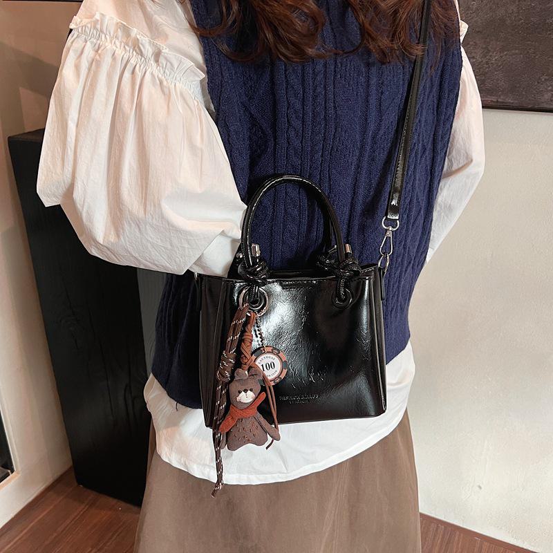 Retro Handheld Vegetable Basket Bag for Women - Trendy 2024 Korean Style Versatile Tote and Messenger Bag