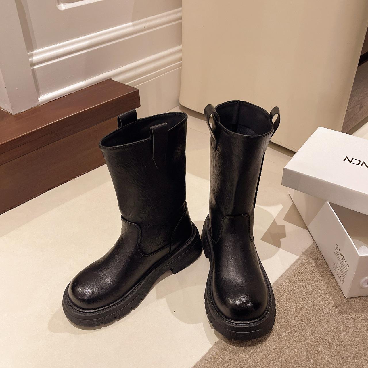 

Special leather British medium boots women s autumn and winter new retro flat-bottomed versatile knight boots cowhide Martin boots 39 чорний