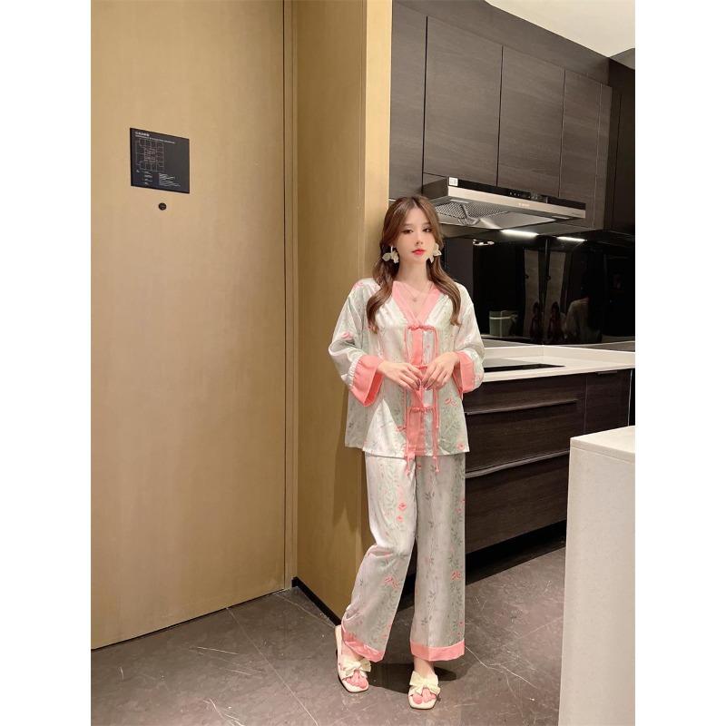 Pajamas women's spring and autumn new ice and snow silk printing long-sleeved two-piece set loose large size can be worn outside loungewear set