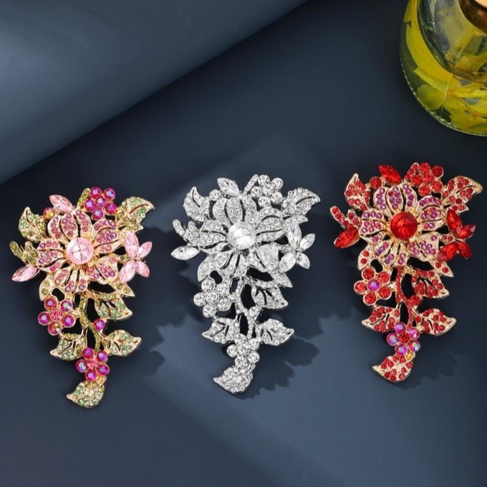 Exquisite Crystal Crystal Flower Brooch High-grade Material Feminine Design Wedding Brooch Super Large Size Delicate Flower