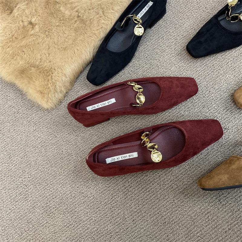 French Retro Style Gold Coin Chain with Mary Jane Shoes Women's Low Heels 2025 Autumn New Square Head Thick Heel Suede Single Shoes
